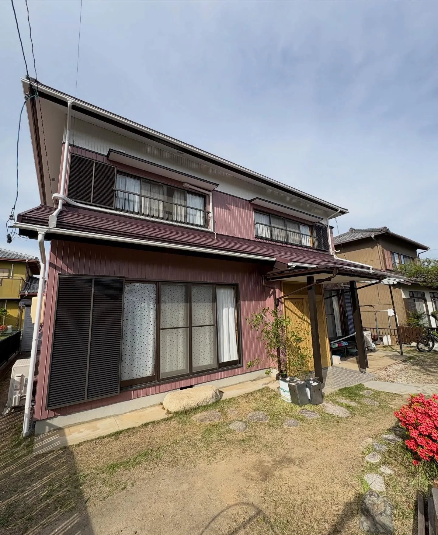 🏠【瓦屋根からガルバ屋根へ葺き替え｜三重県桑名市】